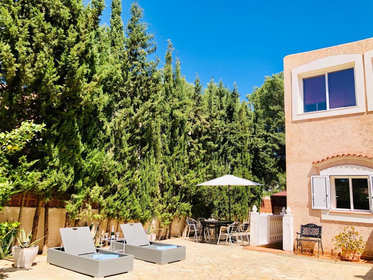 Villa Casa Diego Ibiza ซานตาเอวเลเรียเดสริว ภายนอก รูปภาพ